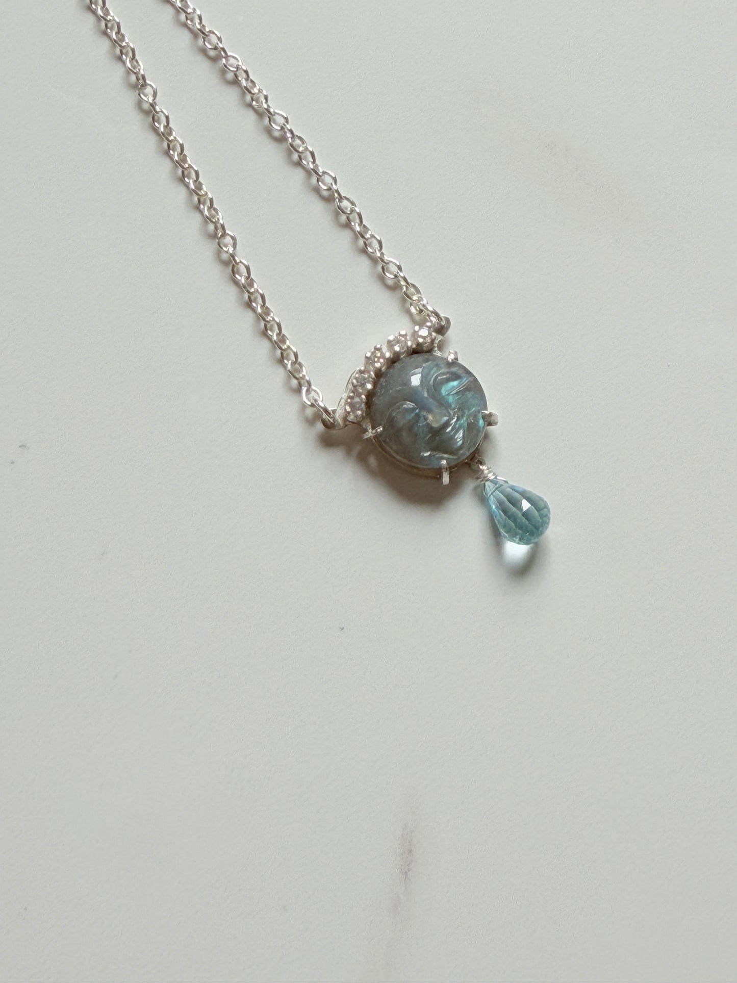Labradorite face with crown pendant