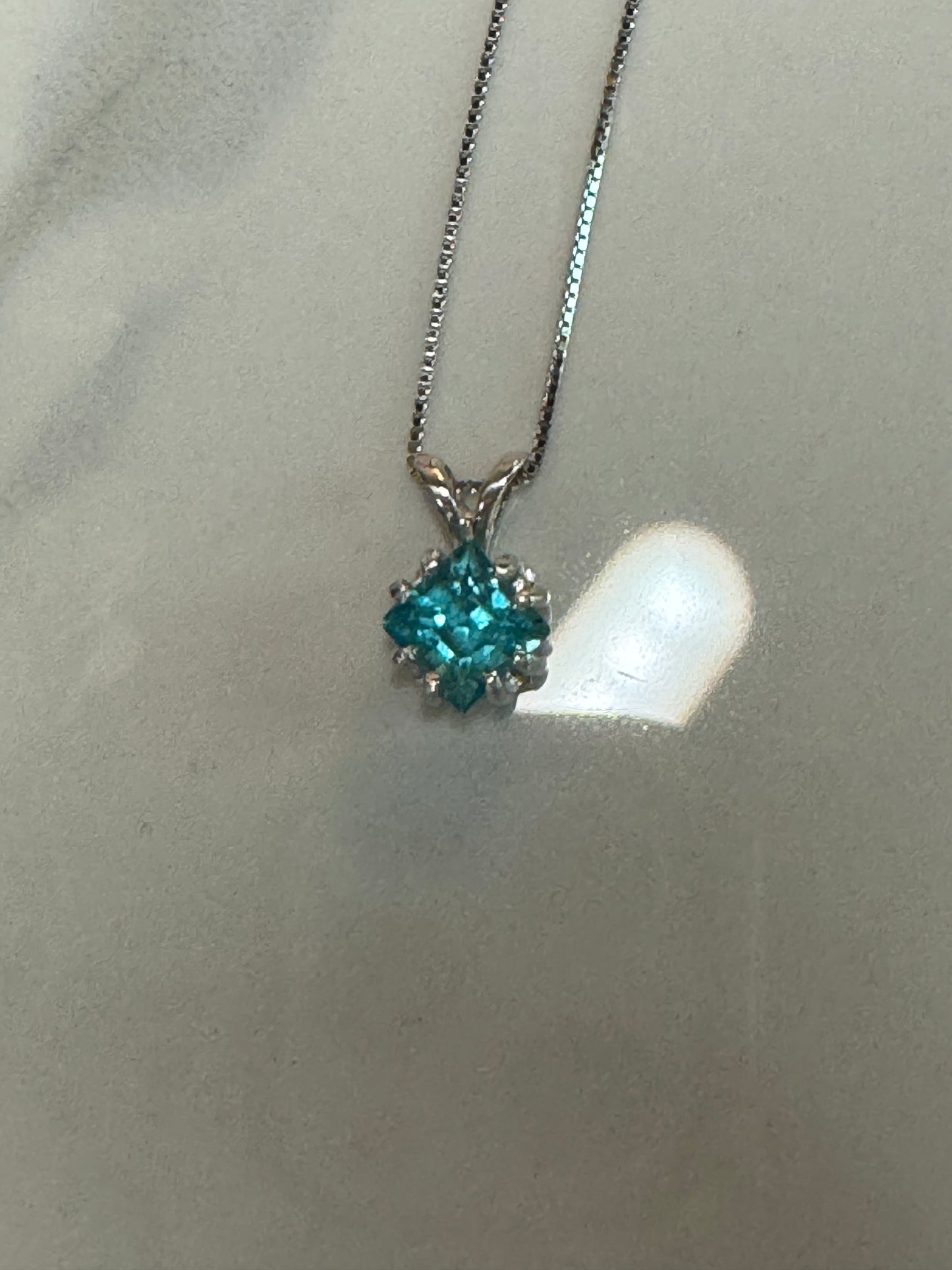 Apatite princess cut in Sterling