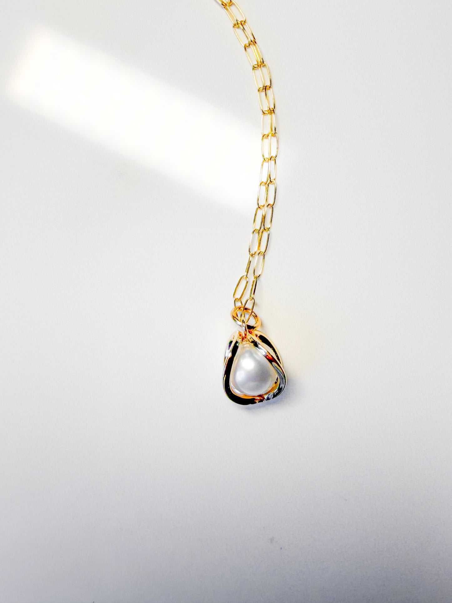 Beautiful freshwater Pearl in Gold Fill