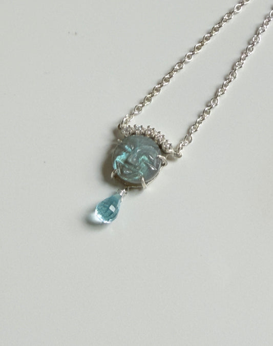 Labradorite face with crown pendant
