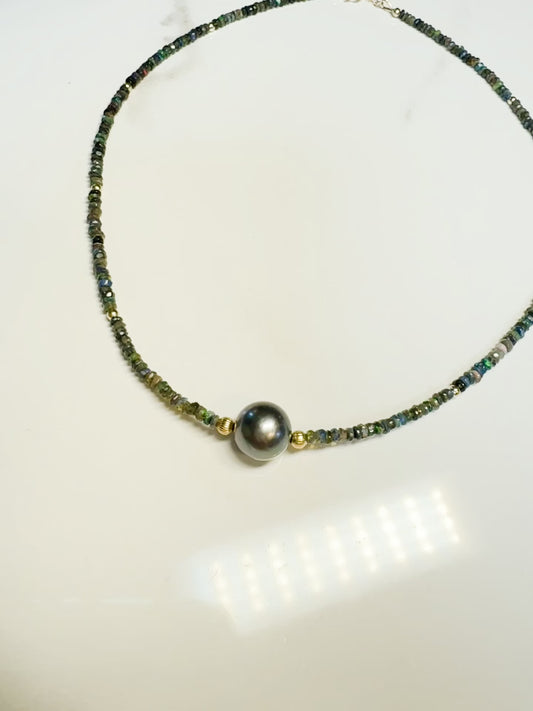 12mm Tahitian Black Pearl with Australian black Opal in Gold